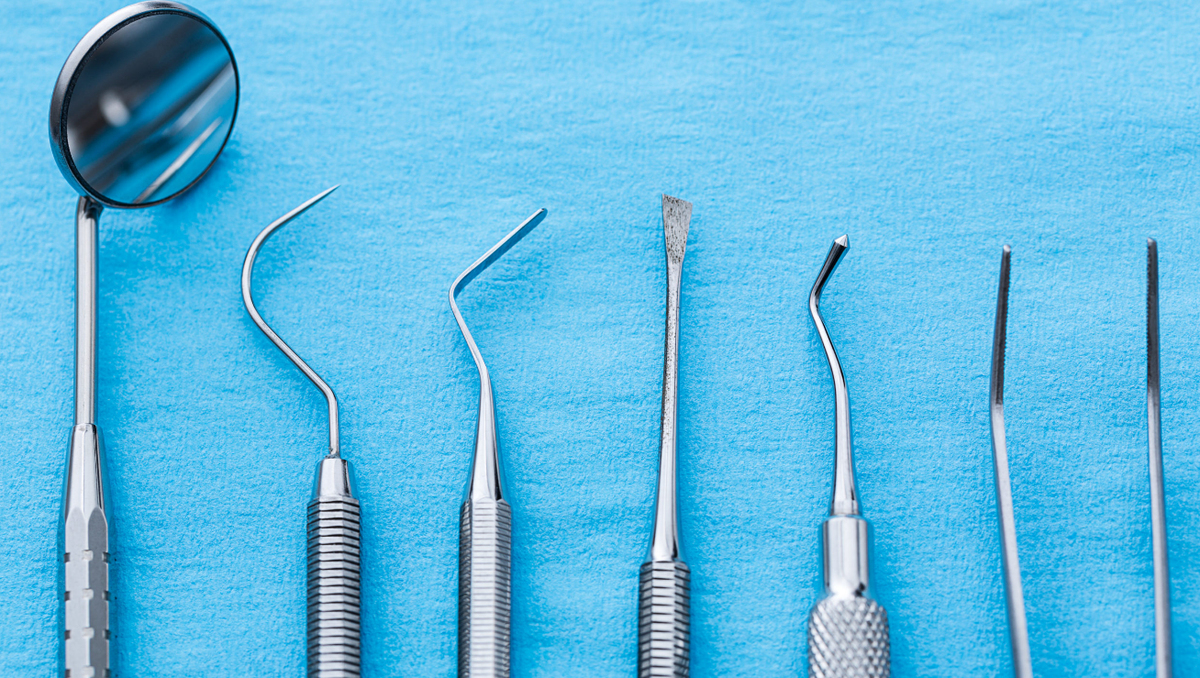 Comparison of Materials for Dental Turning Needles